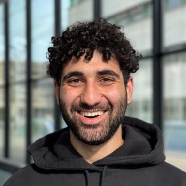Leo Schayan Naderi, Co-Founder of Artesiana