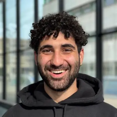 Leo Naderi
